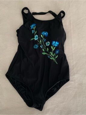 Delta Burke Black Swimsuit 18W Embroidered Blue Flowers Stretch Beach Vacation